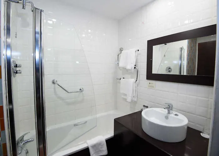 Mcgettigans 3* Letterkenny